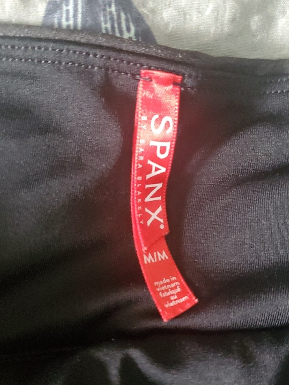 SPANX Black Leggings with Red Brand Tag - Picture 5 of 6